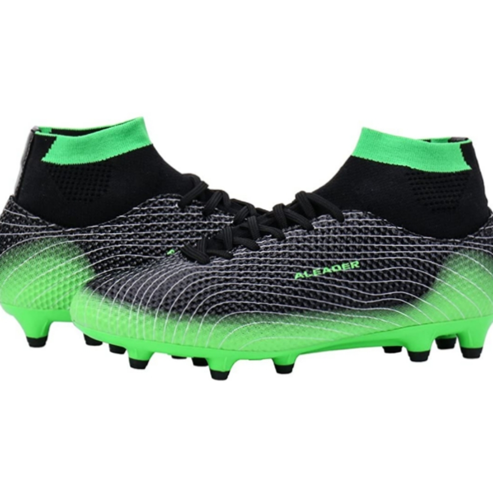 ⚽Aleader soccer cleats⚽Size # 2 boy
